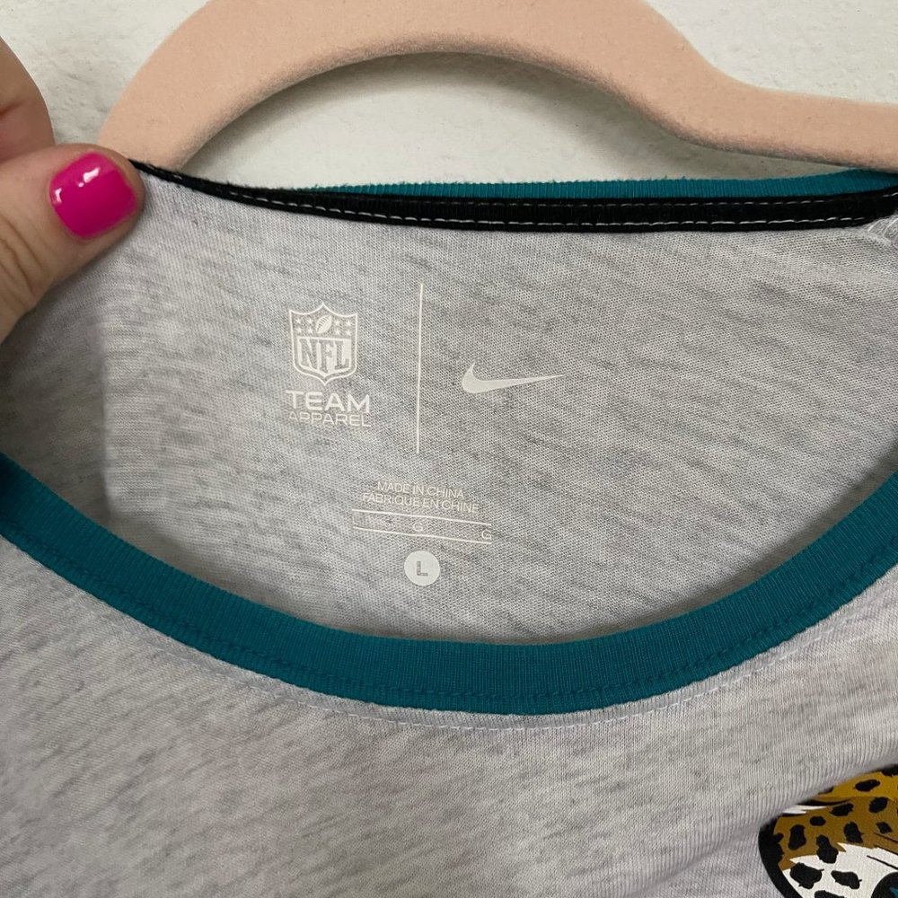 ❌SOLD❌NIKE Jacksonville Jaguars Women's 3/4 Sleeve Tee Top - Picture 3 of 7
